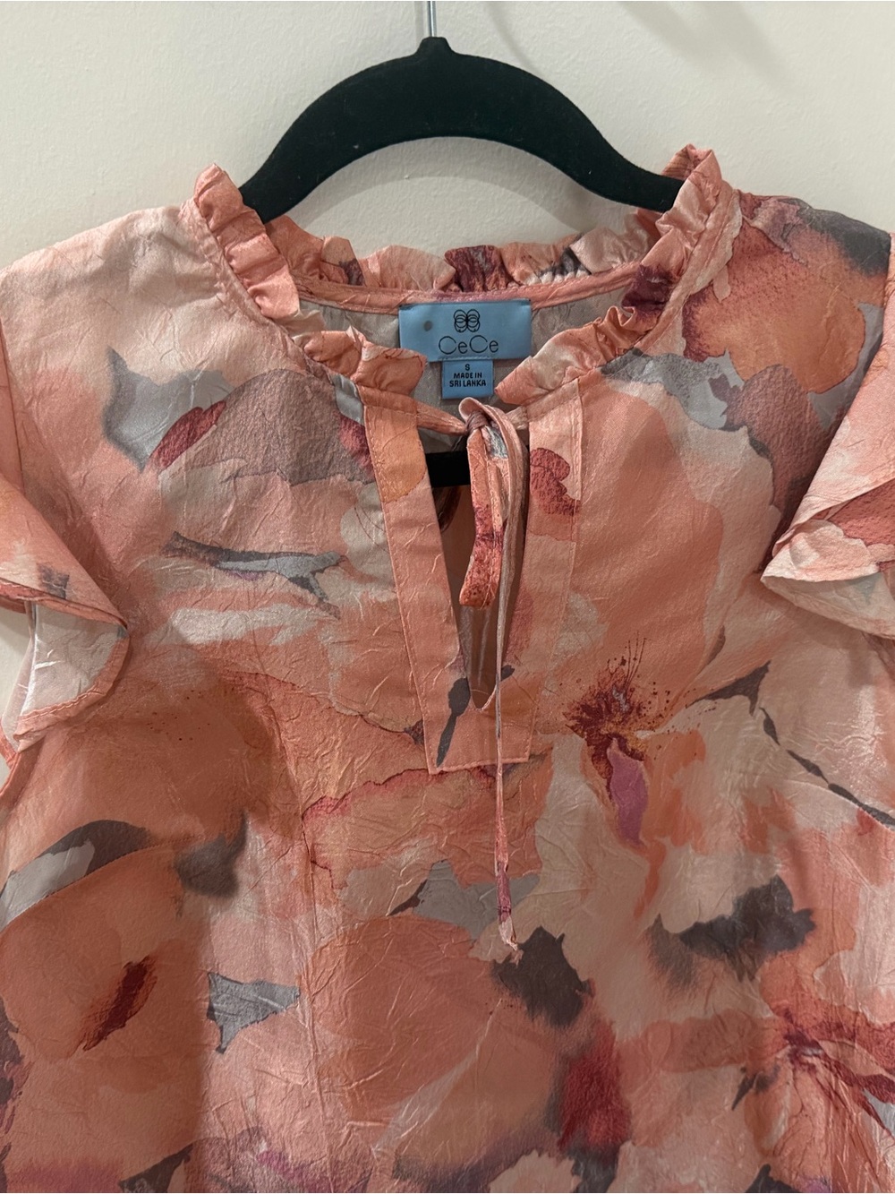 Visibility): CeCe Pink Peach Watercolor Floral Flutter Sleeve Tie Neck Blouse S